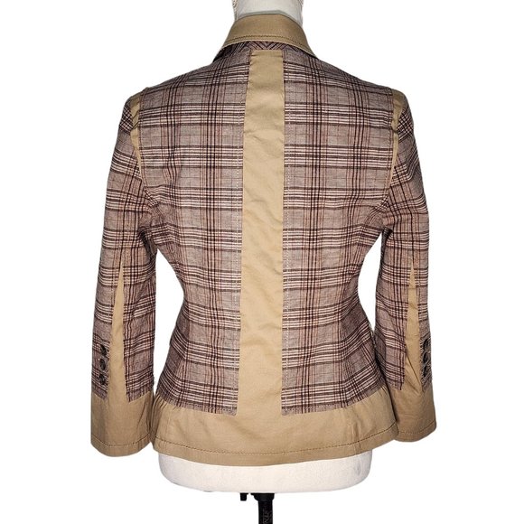 BCBG MAXZRIA, The Single Button Jacket- Manuela. Size: Medium - Picture 6 of 9